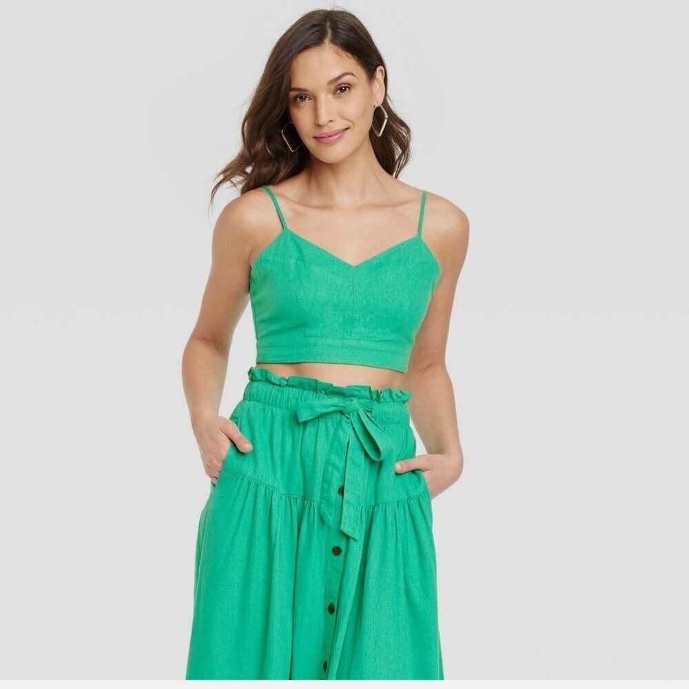 NWT Women's Bra Tank Top - Universal Thread Green Large